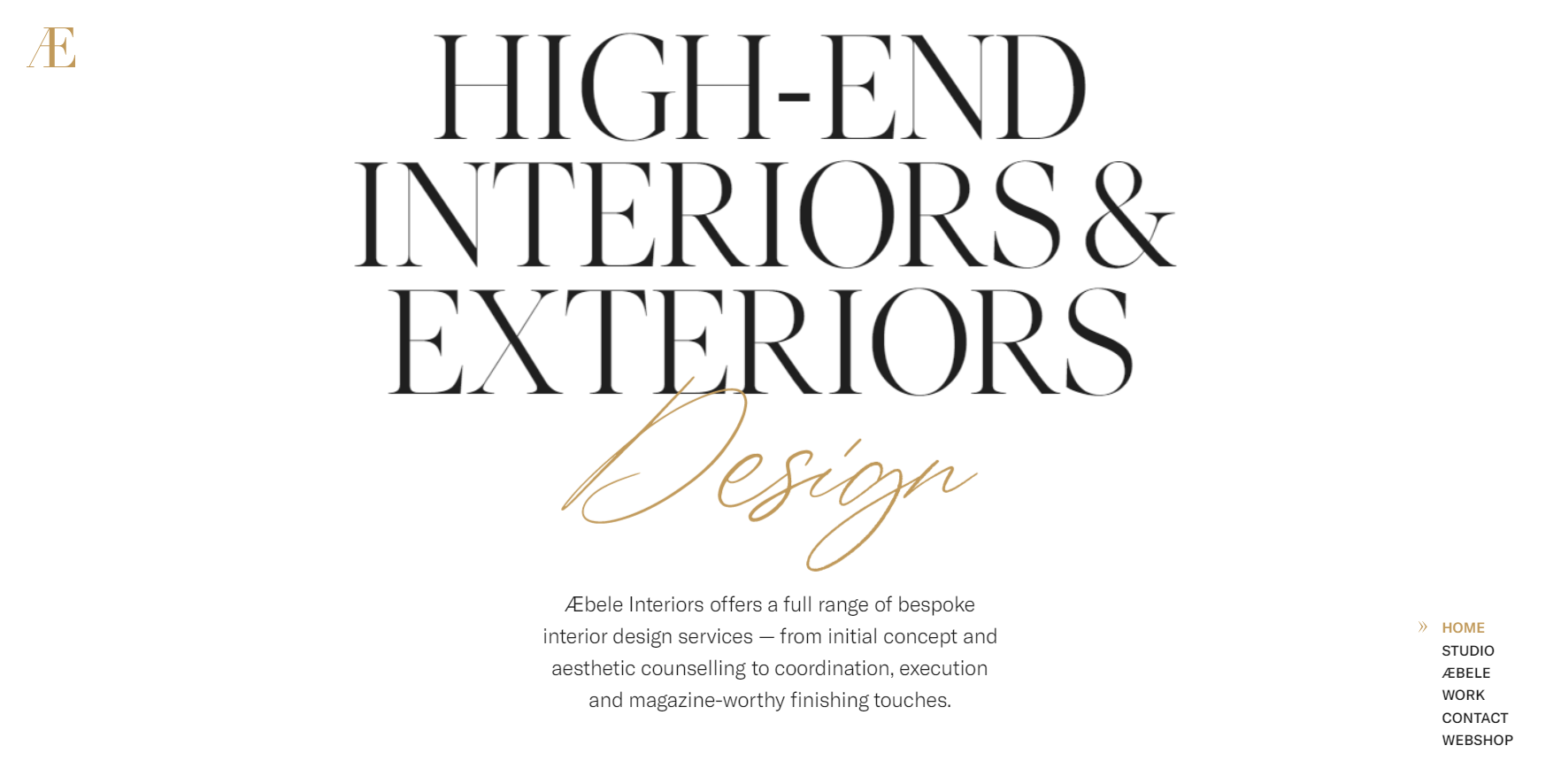 Главный шрифт с засечками искусно сочетается с рукописным, а плавная анимация придает шарма при переходах по страницам